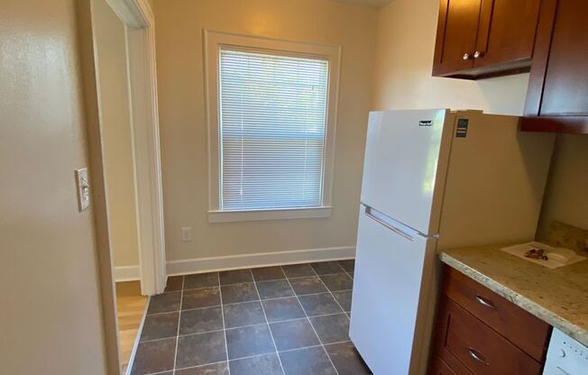 Studio, 1 bath, 454 sqft, $1,545, Unit 303