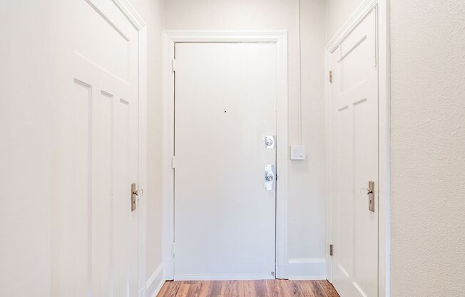 Studio, 1 bath, 348 sqft, $1,237, Unit 309