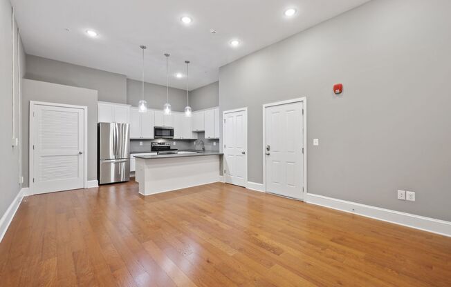 6 S Calvert Street