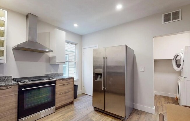 3 beds, 1 bath, $3,600, Unit 2