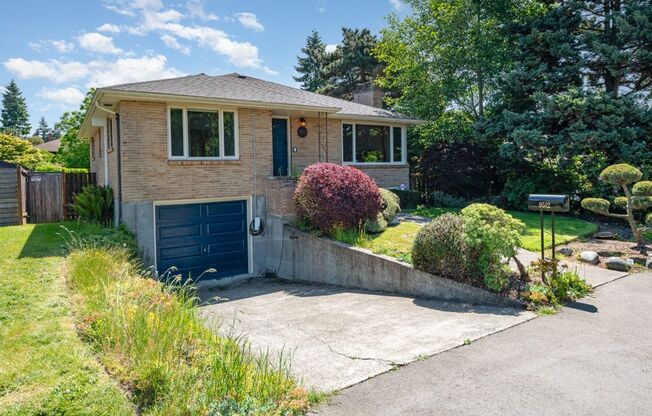 4bd/1.75ba Seattle House