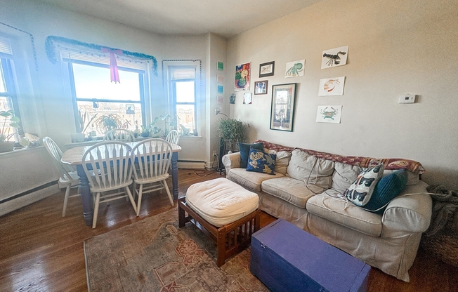 2 beds, 1 bath, 750 sqft, $2,995, Unit 56