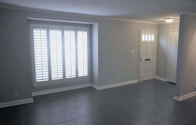 NW Hills Townhouse with amazing location!