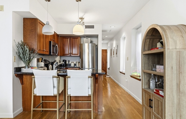 2 beds, 1 bath, 775 sqft, $3,950, Unit 505