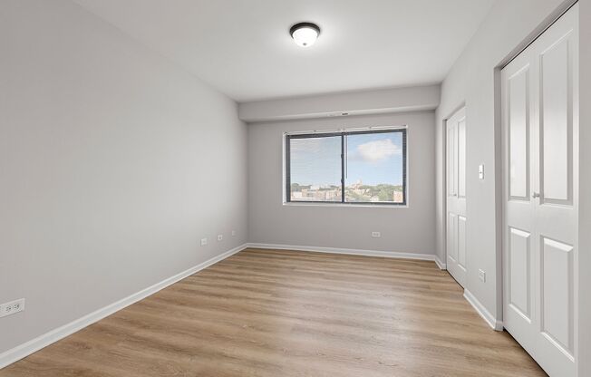 2 beds, 2 baths, 900 sqft, $2,550, Unit 512