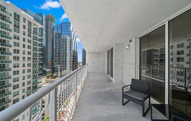 1 bed, 1 bath, $3,500, Unit # 1907