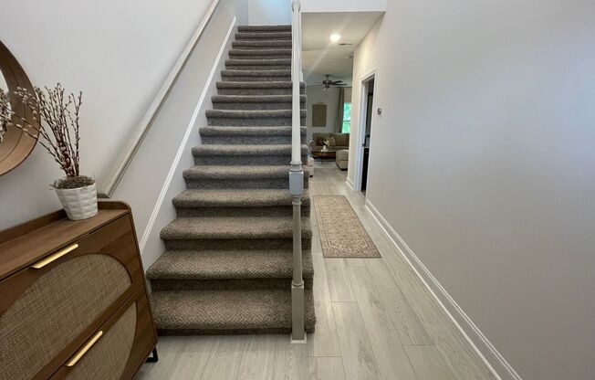 4 Bedroom Pet Friendly Home For Rent with Club House, Comm. Pool, & Comm Gym Access!