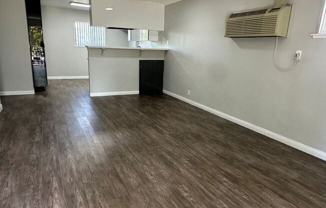2 beds, 1.5 baths, 866 sqft, $2,855, Unit 800L4