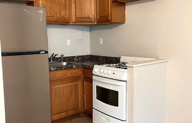 1 bed, 1 bath, 600 sqft, $1,470, Unit 2