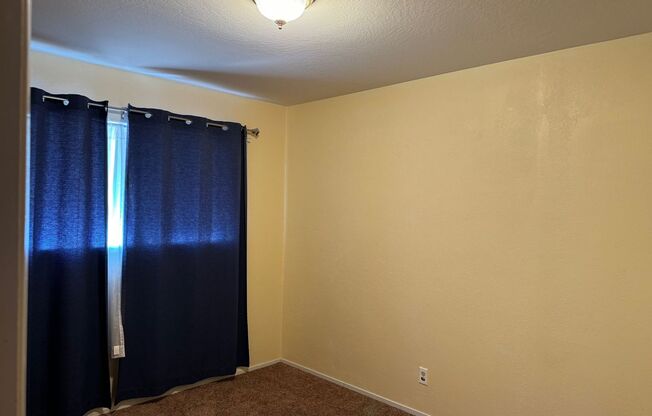 3 beds, 2 baths, $3,000