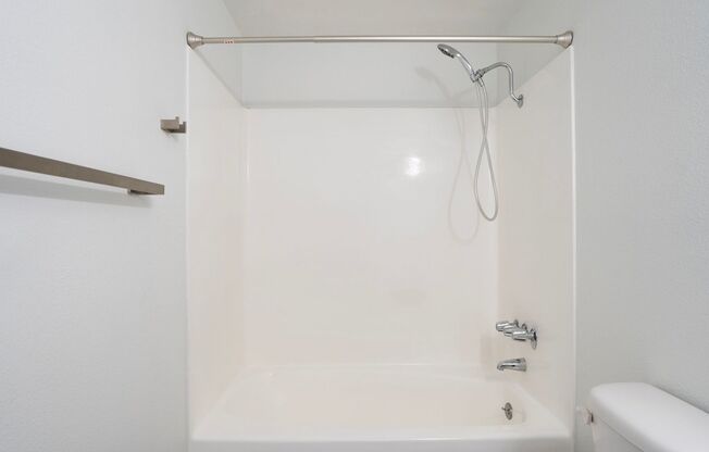 1 bed, 1 bath, 600 sqft, $1,295, Unit 44