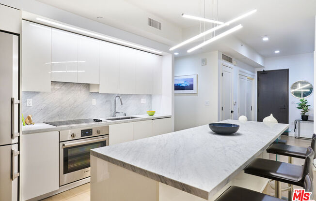 1 bed, 1 bath, 840 sqft, $3,300, Unit 1908