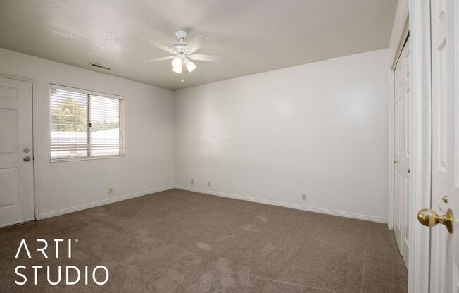 2 beds, 1 bath, 1,097 sqft, $1,550