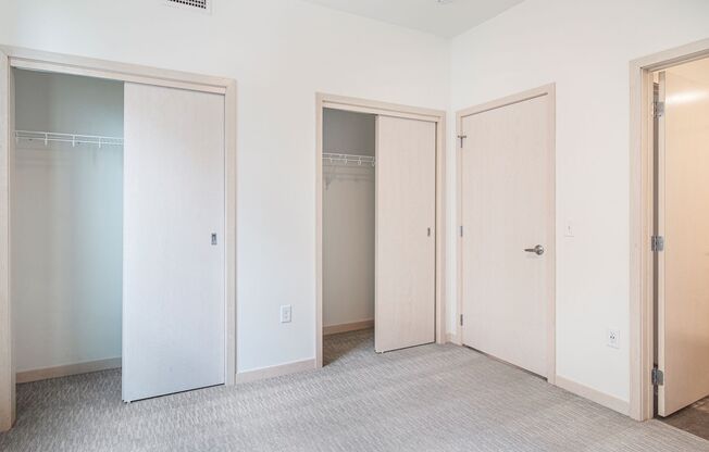 2 beds, 2 baths, 1,107 sqft, $2,810, Unit 0423