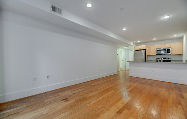 2852 CONNECTICUT AVE NW