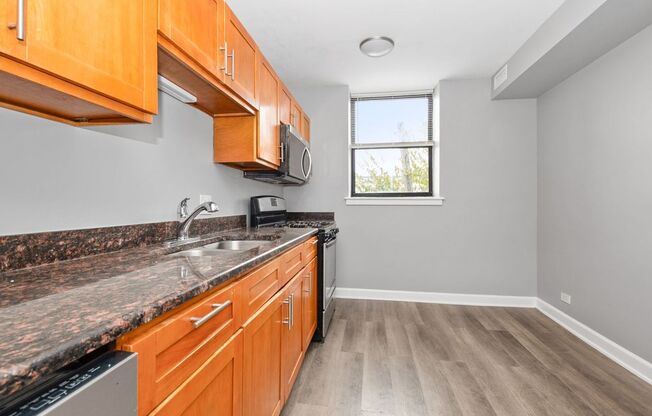 6235-45 S. Martin Luther King Dr.