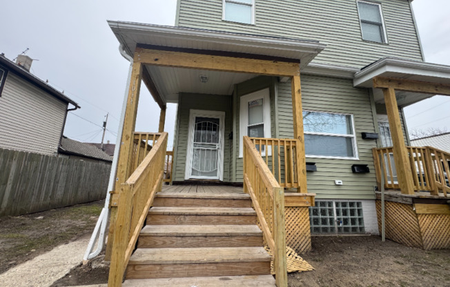 1011 S 11 ST