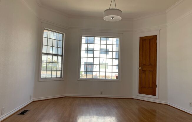 Charming Vintage Two-Bedroom Bungalow with Dining Room & Office
