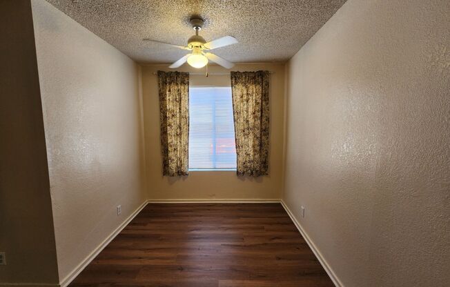 2 beds, 2 baths, 918 sqft, $1,175, Unit Unit B