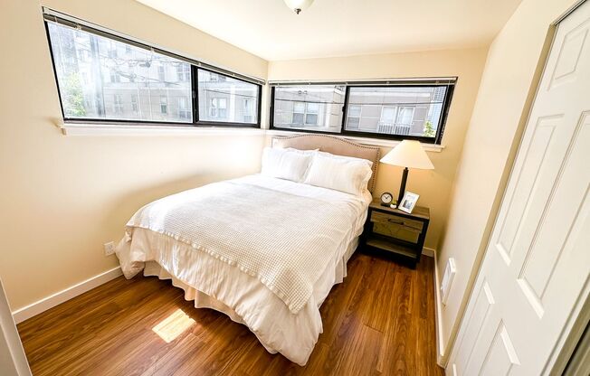 2 beds, 1 bath, 648 sqft, $2,195, Unit 205