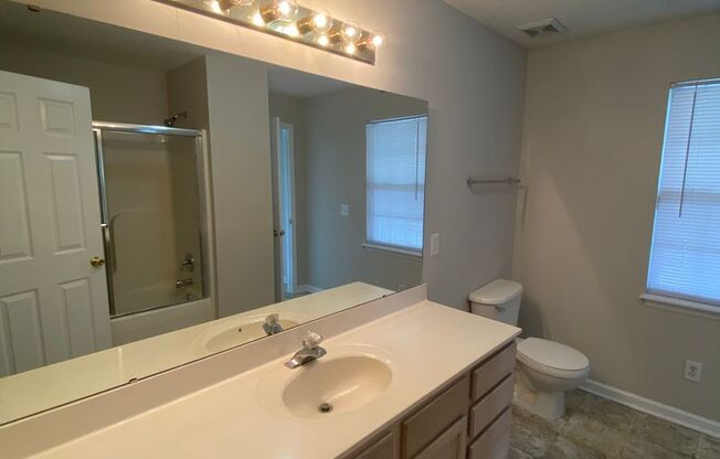 1 bed, 1 bath, 765 sqft, $1,125, Unit 2758-6