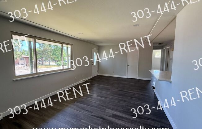 Charming Lakewood Home - 4 Bedrooms & 2 Bathrooms