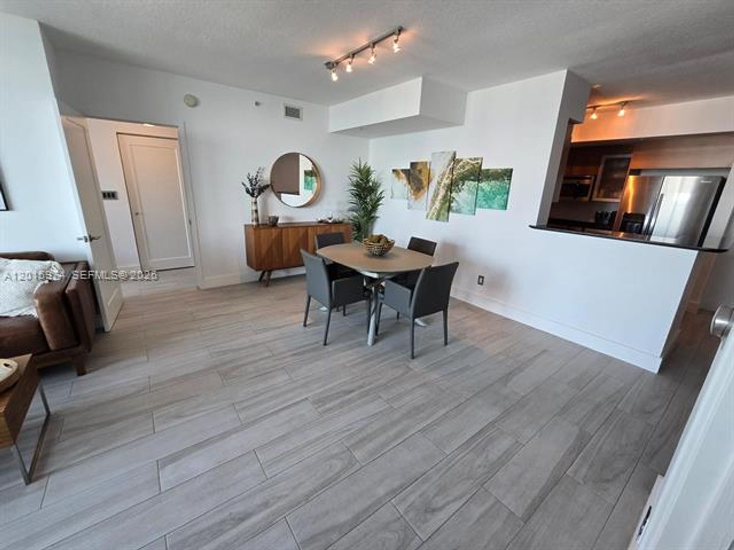 2 beds, 2 baths, 1,227 sqft, $4,400, Unit 325 S Biscayne Blvd # 3719