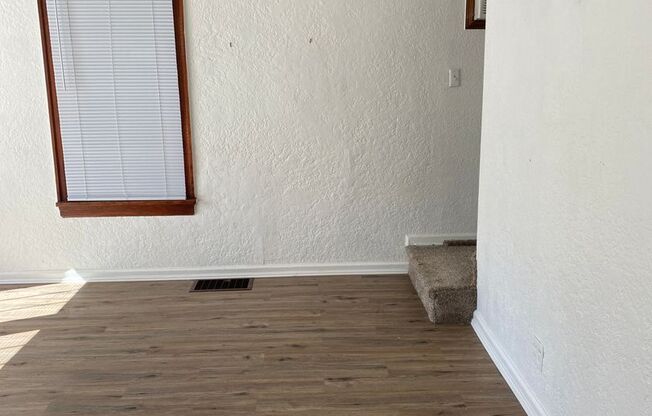 4 beds, 1 bath, $1,200, Unit 11202 (Upper)