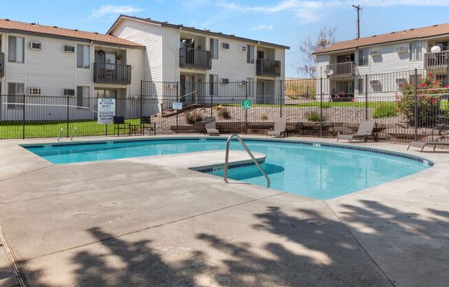 2 beds, 1 bath, 852 sqft, $1,335, Unit A-06
