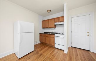 Studio, 1 bath, 365 sqft, $1,350, Unit Spaulding-218