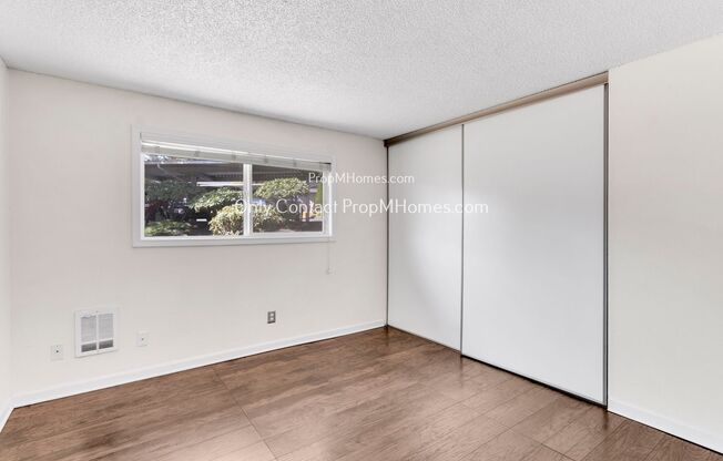 2 beds, 1 bath, $1,899