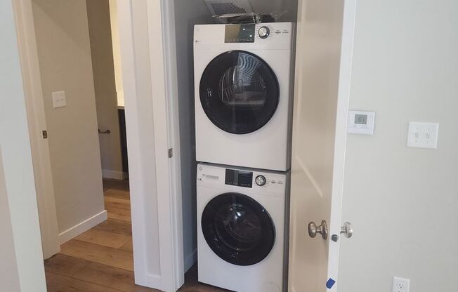 2 beds, 2.5 baths, 1,050 sqft, $1,750, Unit 6315 - 102
