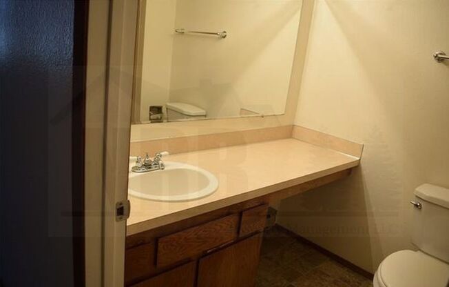2 beds, 1 bath, 1,000 sqft, $1,650, Unit Unit D
