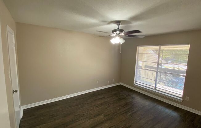 2 beds, 2 baths, 878 sqft, $1,430, Unit 2071