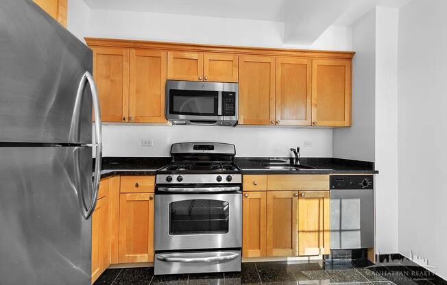 1 bed, 1 bath, $8,400, Unit 3J