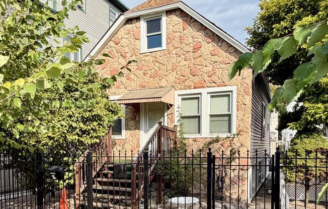 2729 729 N CAMPBELL