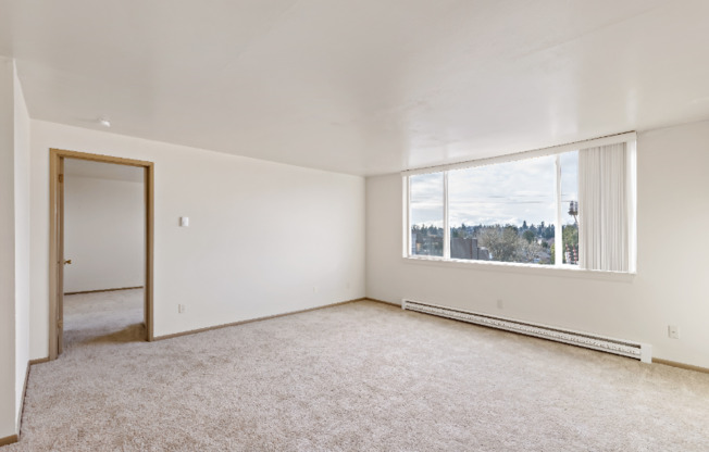 5625 15 AVE NE