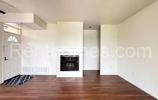 Mira Mesa, 8676 New Salem St #132, Gated Complex, LVP Flooring, AC, 2 Gated Parking Spaces.