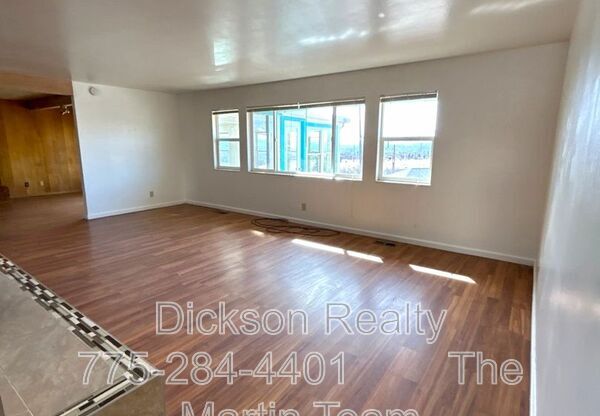3200 LODESTAR LN