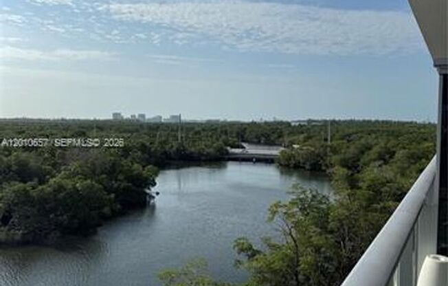 2 beds, 2 baths, 1,123 sqft, $4,000, Unit 16385 Biscayne Blvd # 717
