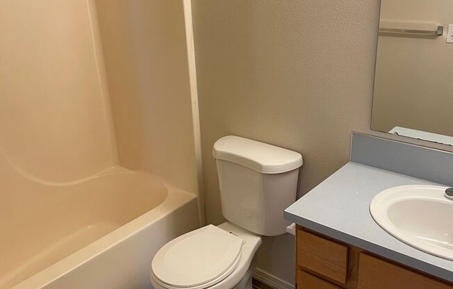 2 beds, 2 baths, 1,000 sqft, $1,395, Unit 012-201