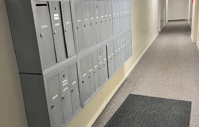 Studio, 1 bath, 325 sqft, $925, Unit A106