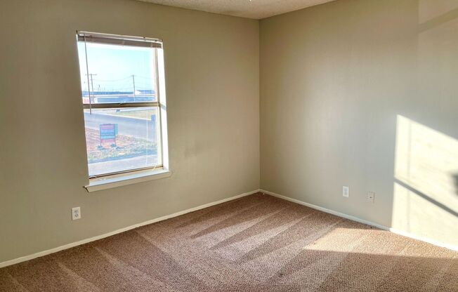 1 bed, 1 bath, 679 sqft, $675