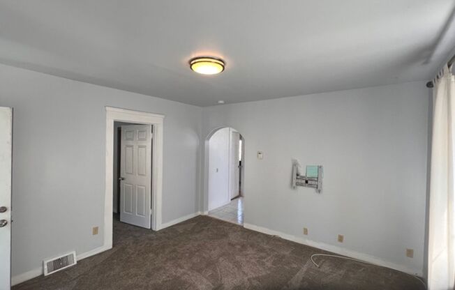 Newly remodeled 2 bedroom 1 bathroom upper unit