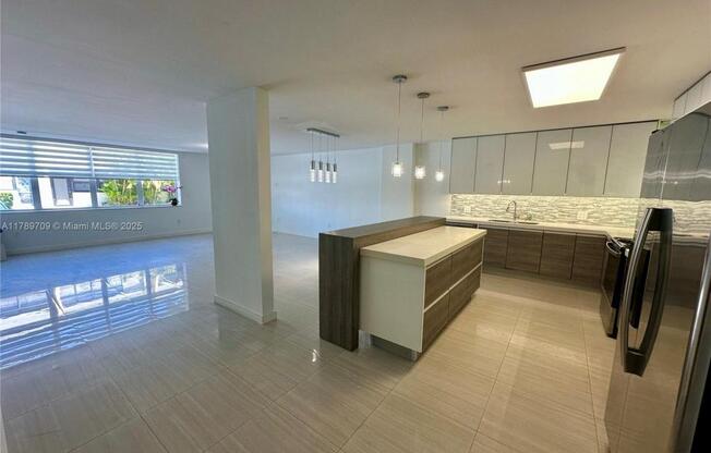 20301 NE 30 AVE