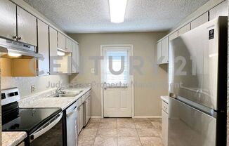 2 beds, 1 bath, $1,245