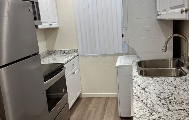 Canyon Club Apartments