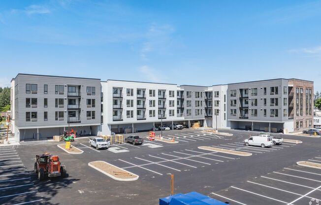 1 bed, 1 bath, 548 sqft, $1,975, Unit 324