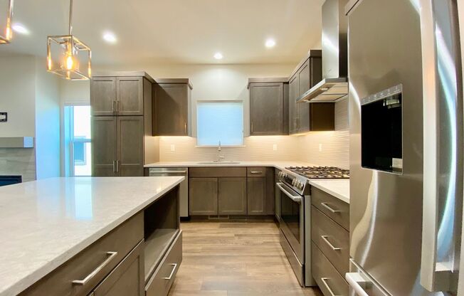Luxury Home in Gated Community - Furnished Option Available