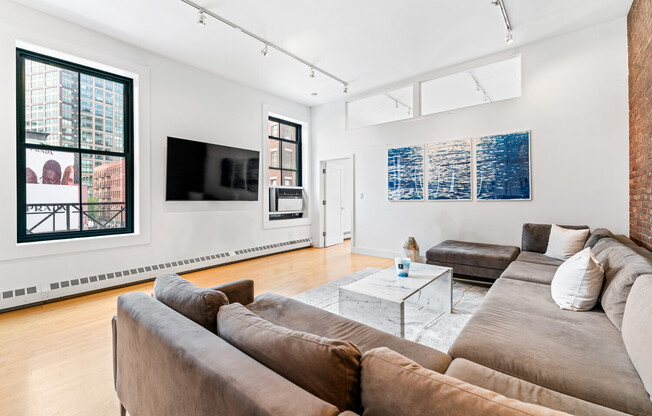 53 GRAND ST
